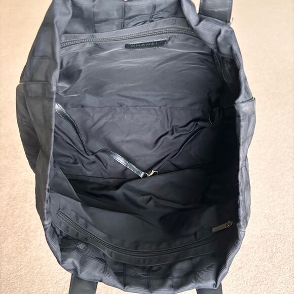 CHANEL New Travel Line Tote MM - Black Nylon Jacquard Leather Tote Bag ✨ - Picture 7 of 10